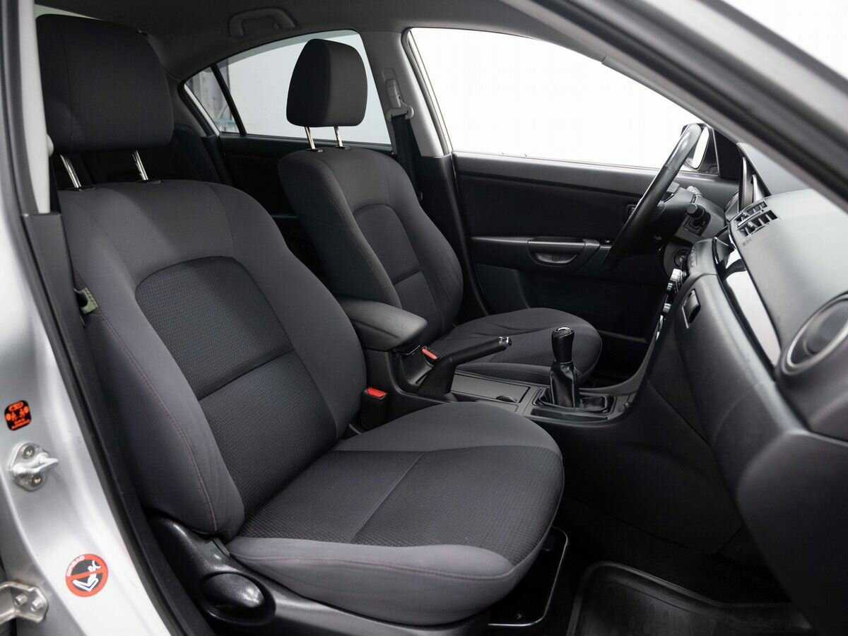 Mazda 3 с пробегом — 2008 год. Фото: #11