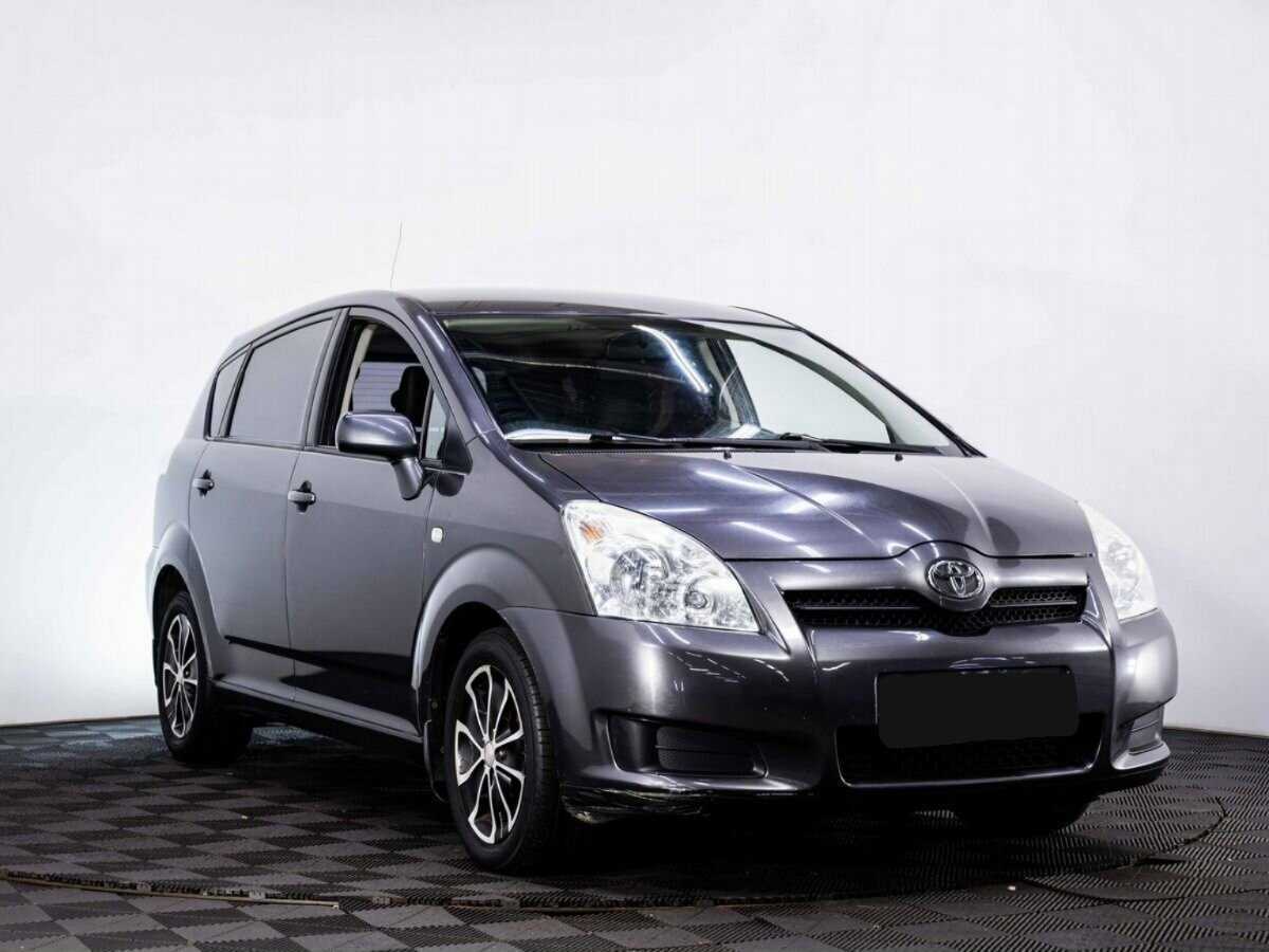 Toyota Corolla Verso с пробегом — 2008 год. Фото: #2