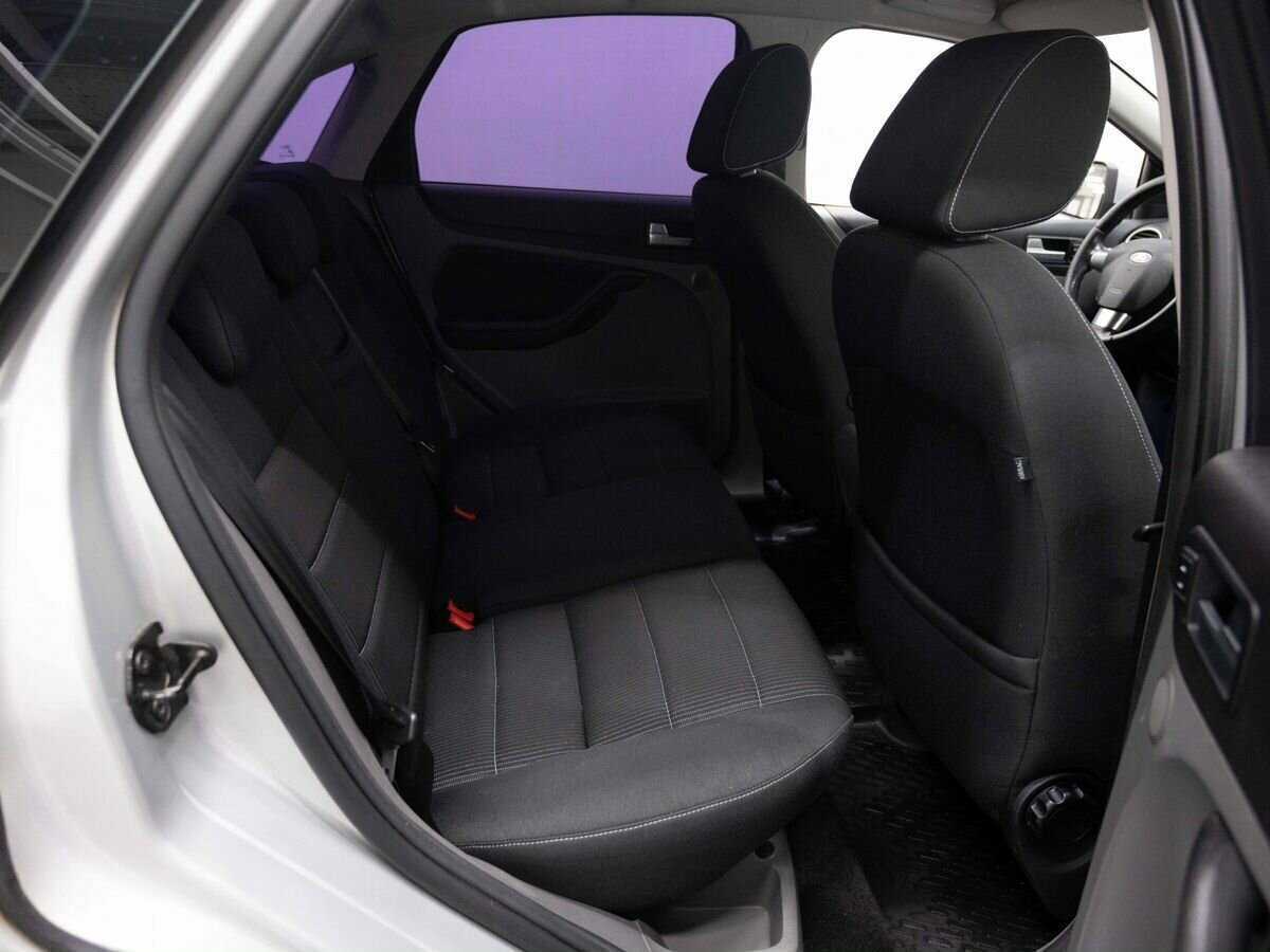 Ford Focus с пробегом — 2009 год. Фото: #9