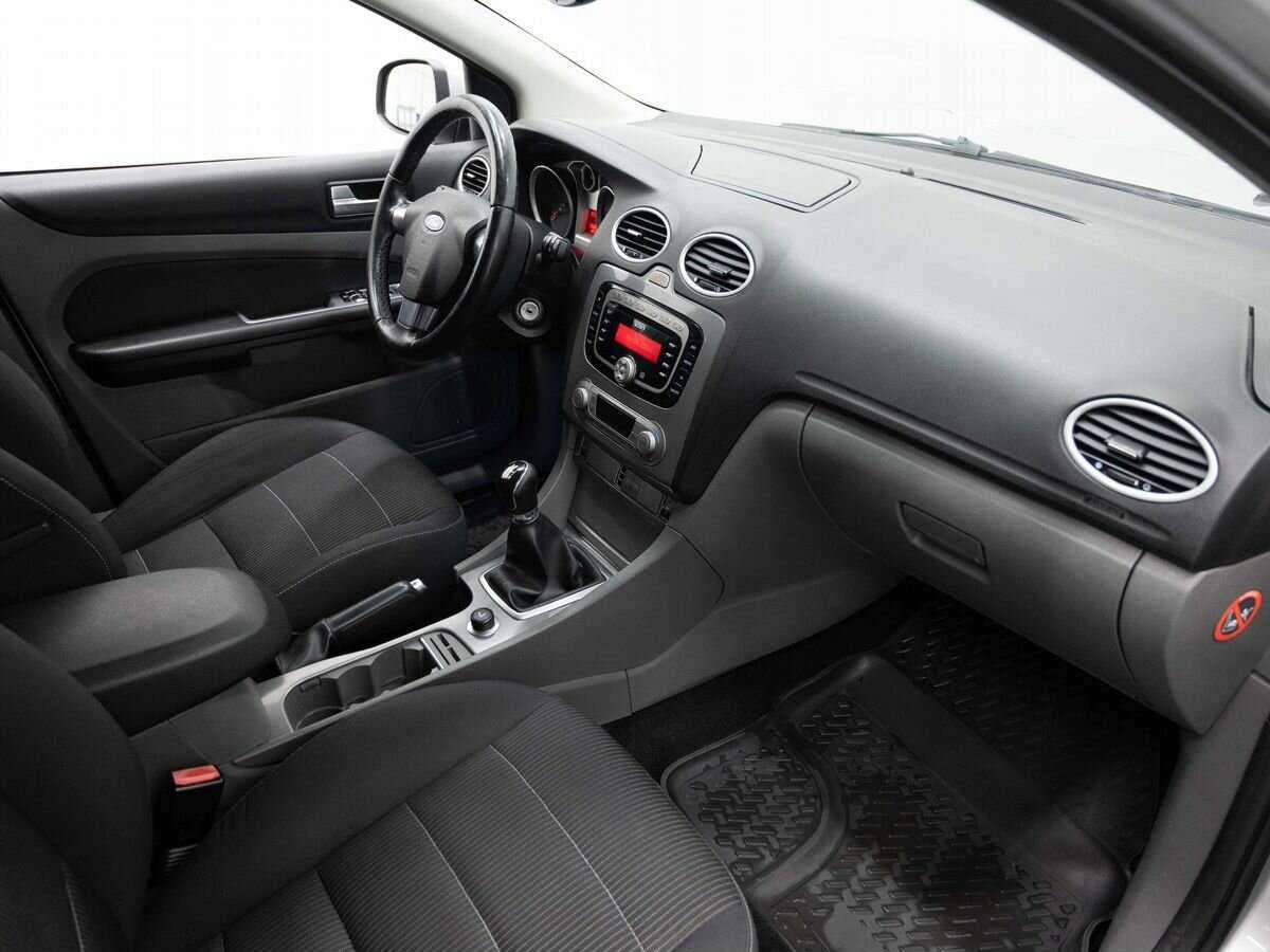 Ford Focus с пробегом — 2009 год. Фото: #10