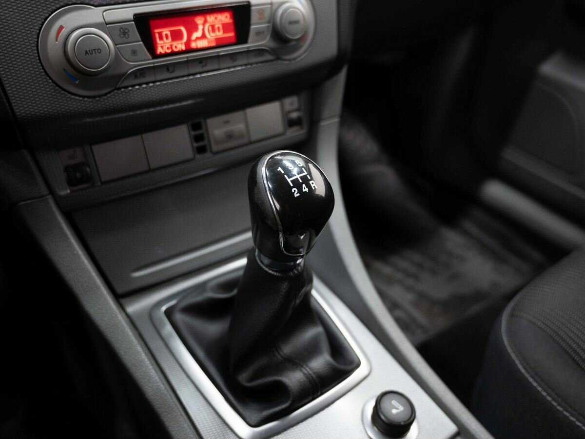 Ford Focus с пробегом — 2009 год. Фото: #18