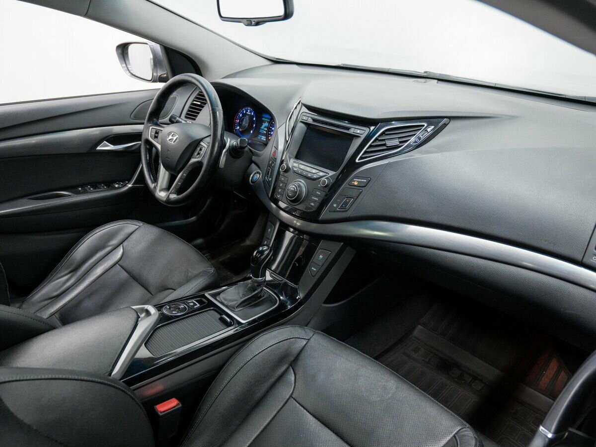 Hyundai i40 с пробегом — 2012 год. Фото: #6