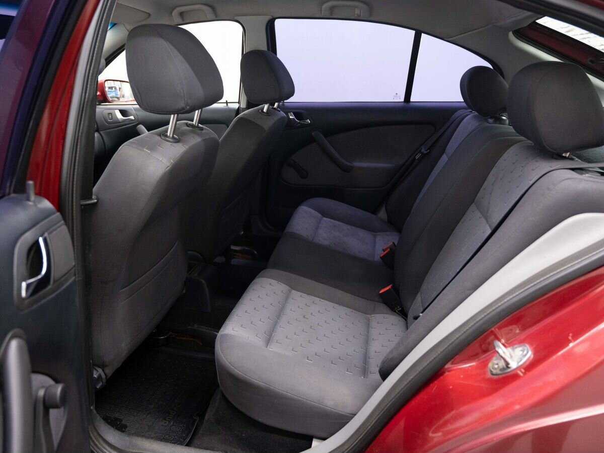 Skoda Octavia с пробегом — 2007 год. Фото: #8