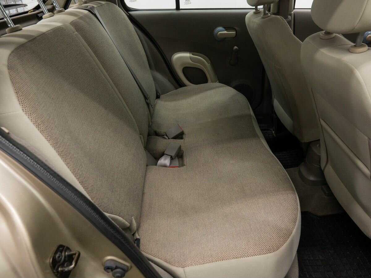 Nissan Micra с пробегом — 2005 год. Фото: #8