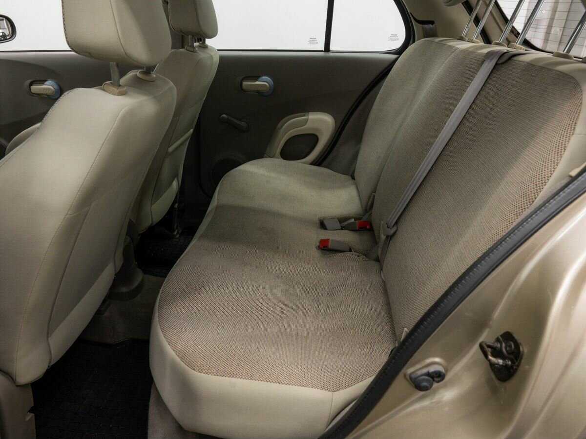 Nissan Micra с пробегом — 2005 год. Фото: #13