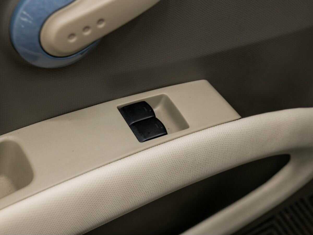 Nissan Micra с пробегом — 2005 год. Фото: #14