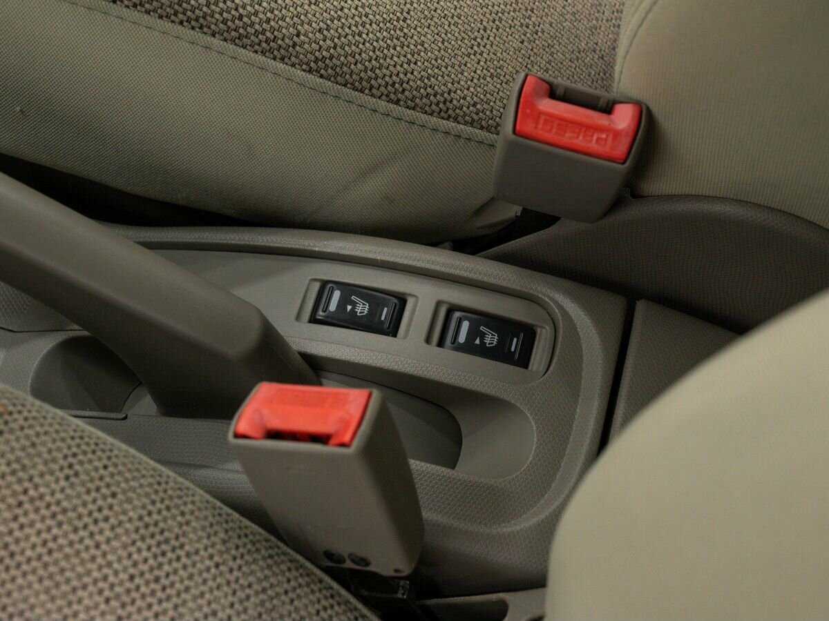 Nissan Micra с пробегом — 2005 год. Фото: #17