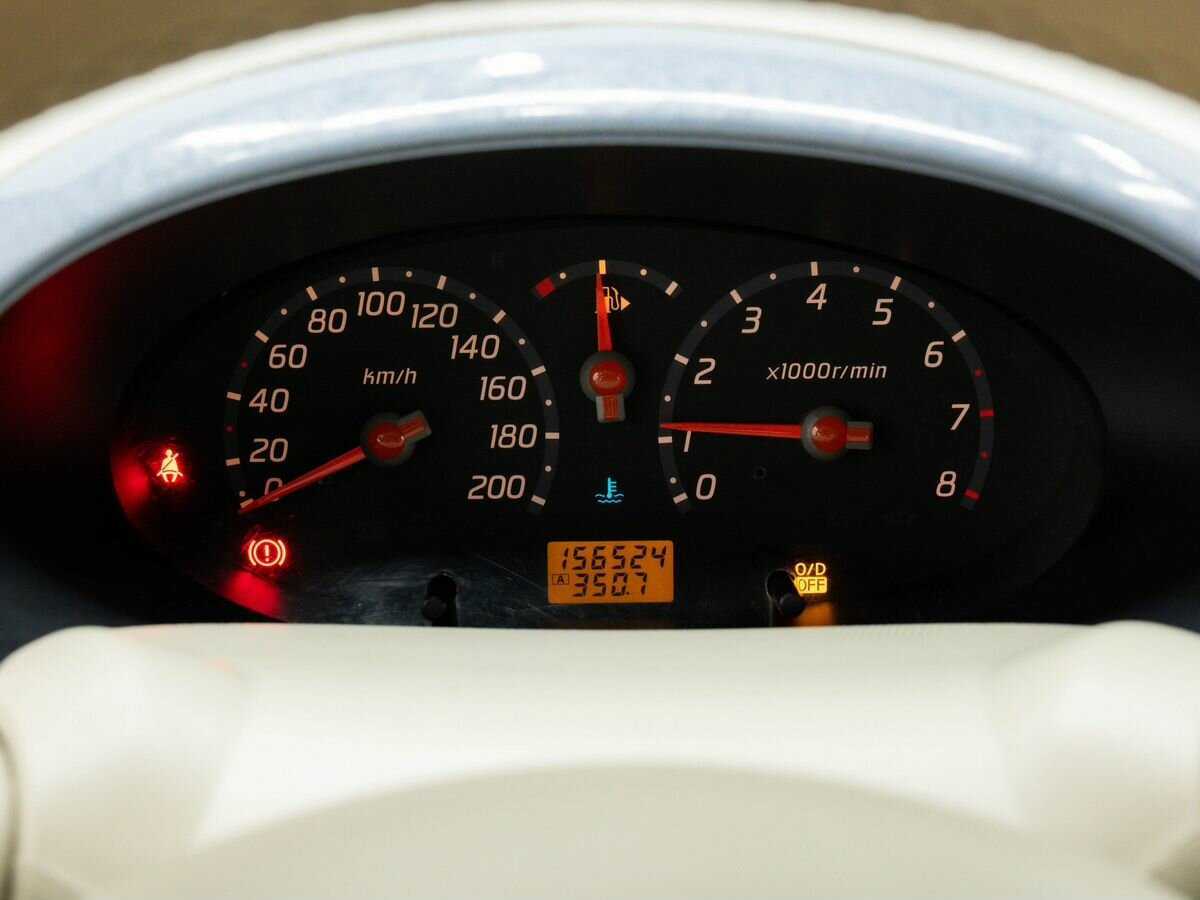 Nissan Micra с пробегом — 2005 год. Фото: #20