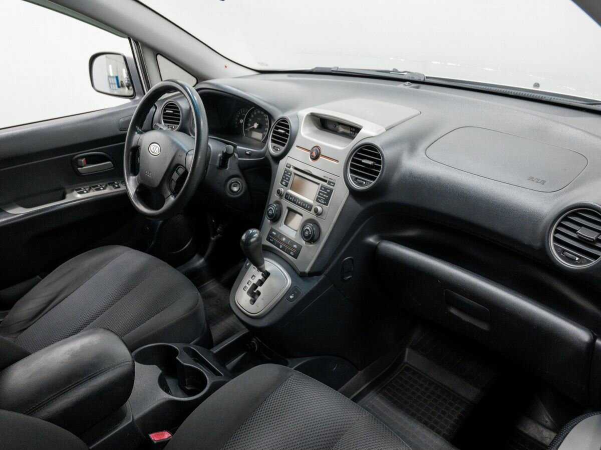 Kia Carens с пробегом — 2010 год. Фото: #6