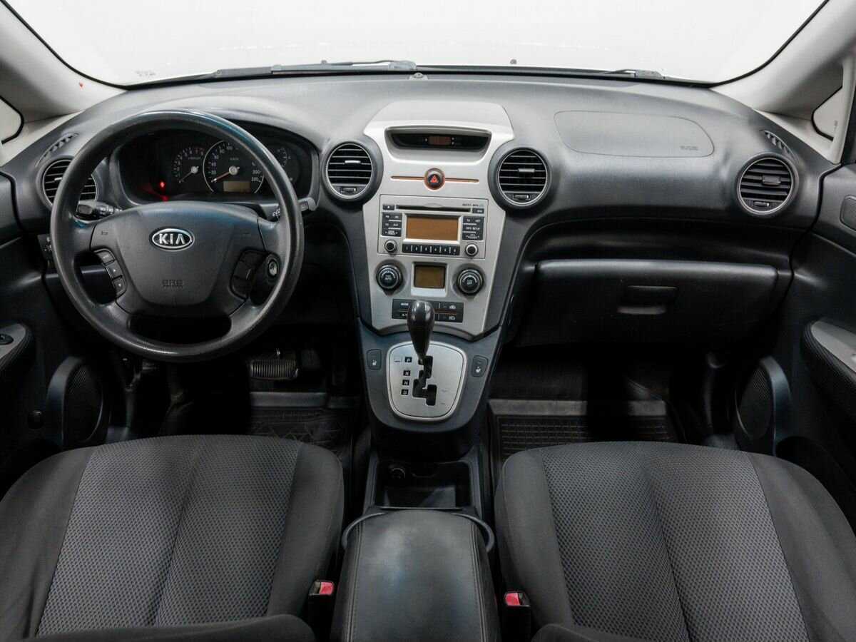 Kia Carens с пробегом — 2010 год. Фото: #9