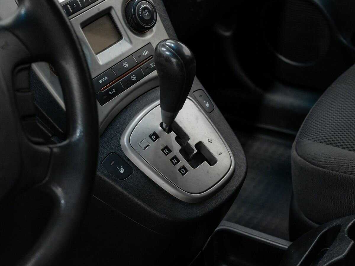 Kia Carens с пробегом — 2010 год. Фото: #14