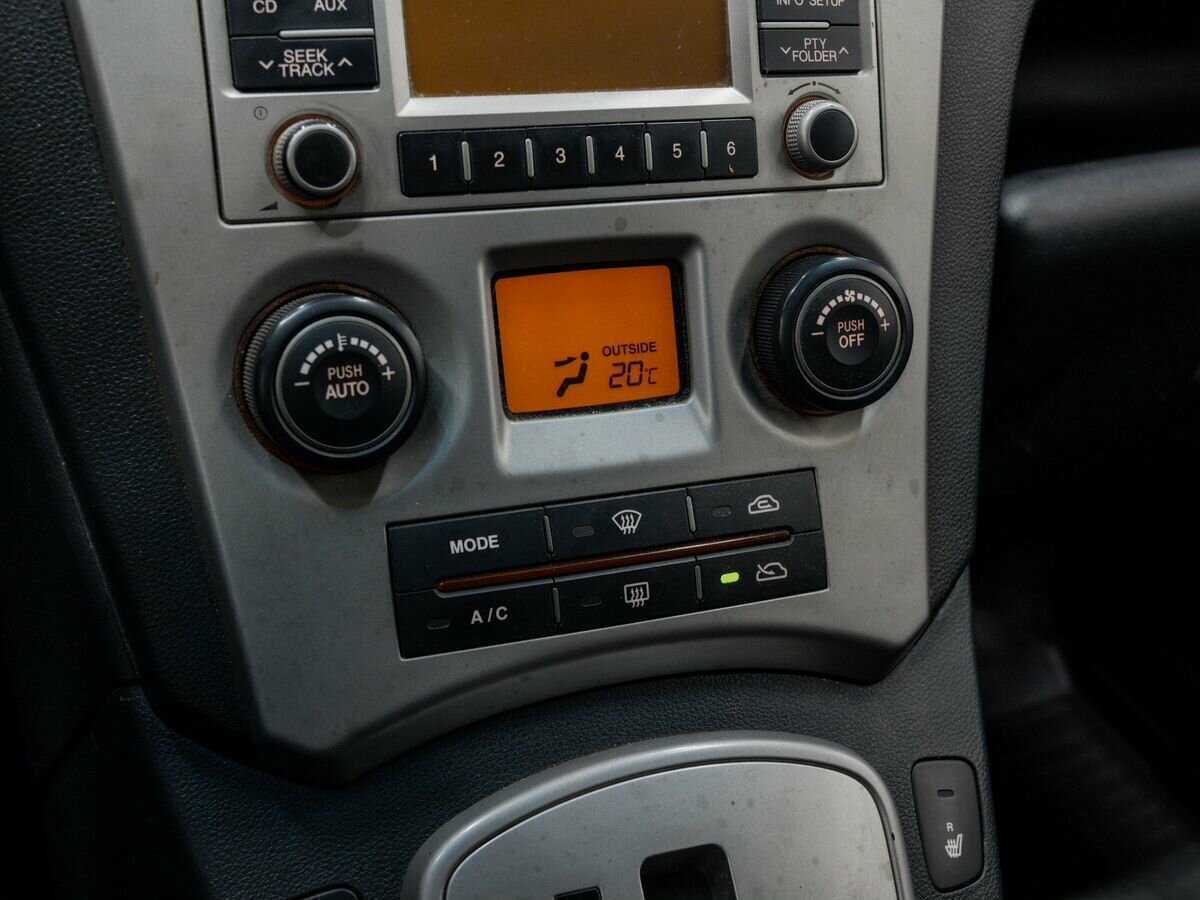 Kia Carens с пробегом — 2010 год. Фото: #15