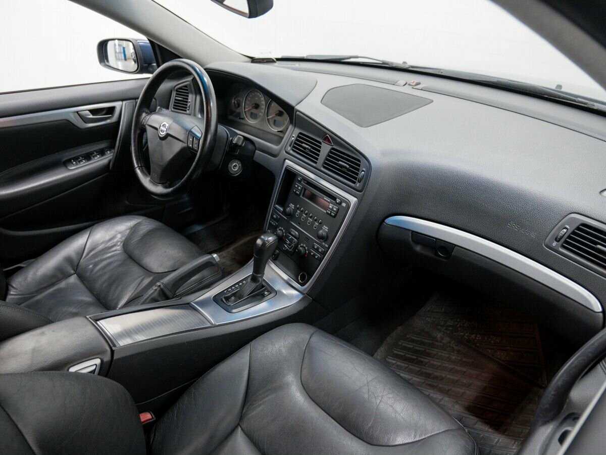 Volvo S60 с пробегом — 2005 год. Фото: #6