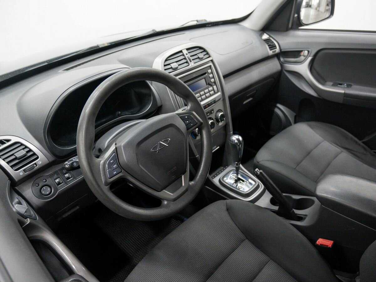 Chery Tiggo (T11) с пробегом — 2015 год. Фото: #12