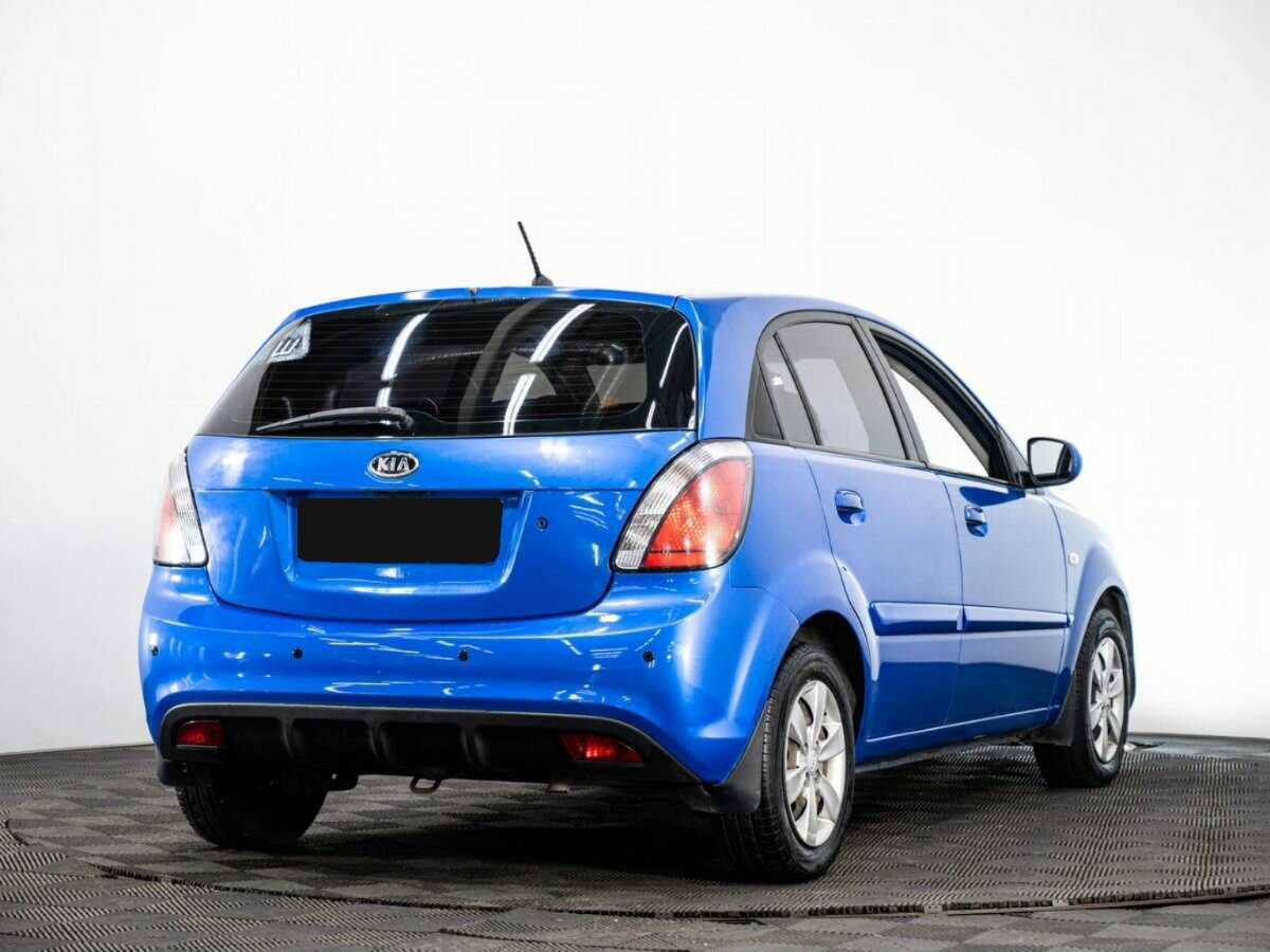 Kia Rio с пробегом — 2011 год. Фото: #3