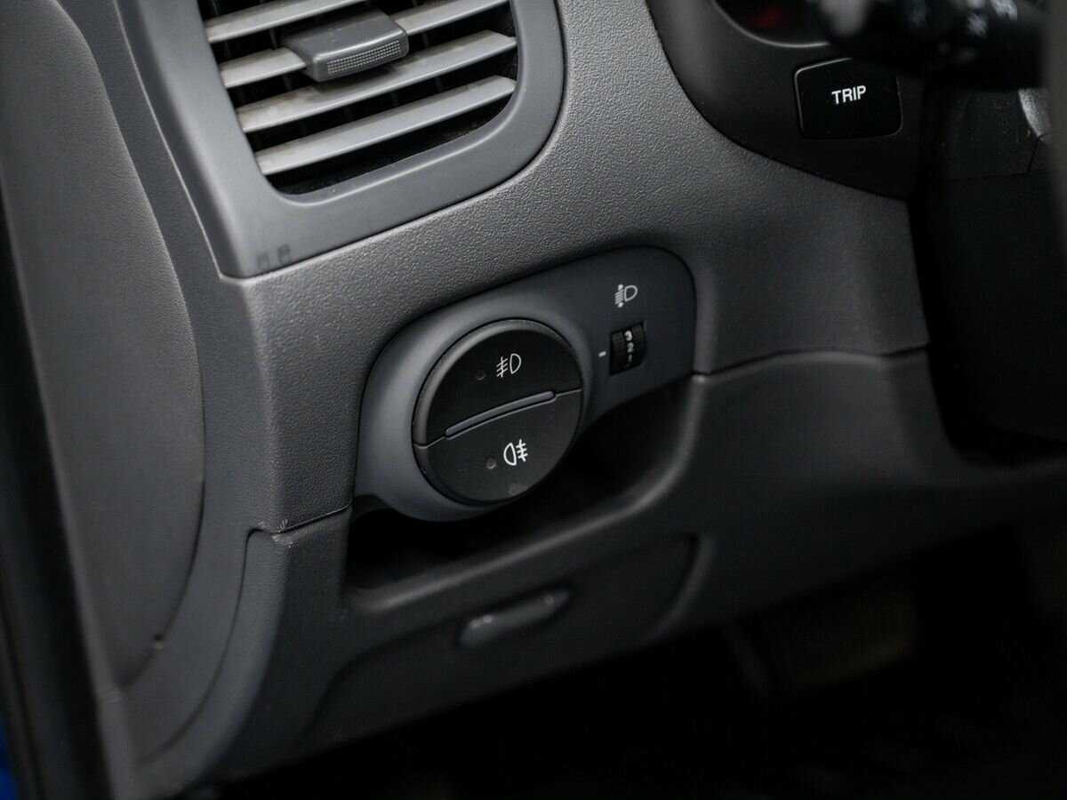 Kia Rio с пробегом — 2011 год. Фото: #14