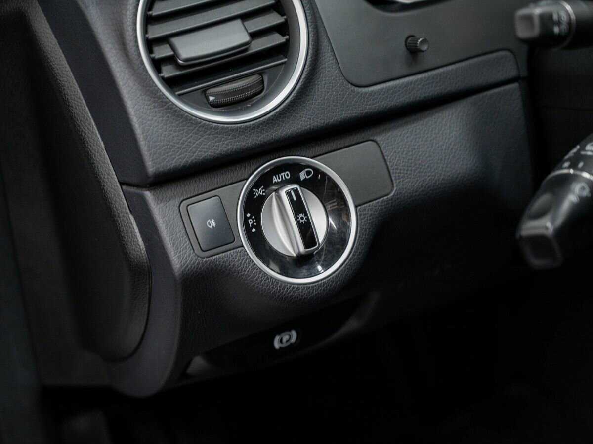 Mercedes-Benz C-Класс с пробегом — 2012 год. Фото: #16