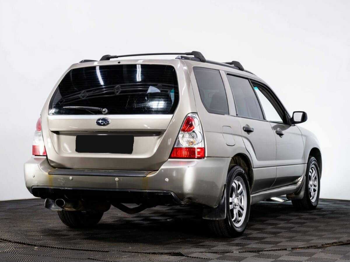 Subaru Forester с пробегом — 2005 год. Фото: #5