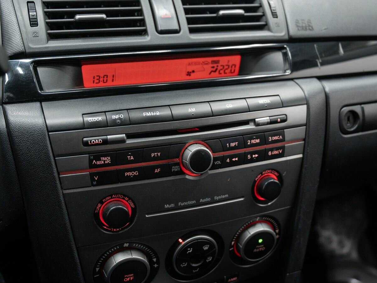 Mazda 3 с пробегом — 2007 год. Фото: #16