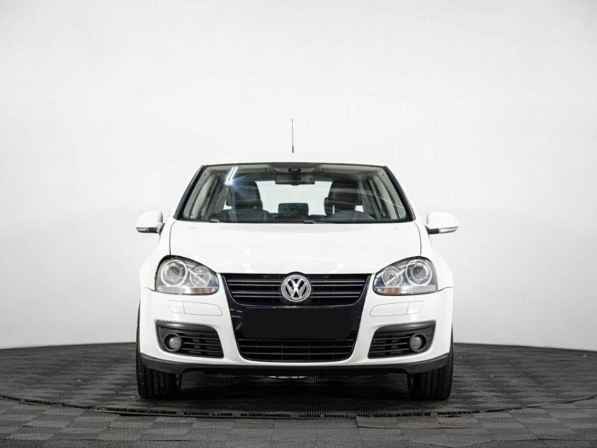 Volkswagen Golf с пробегом — 2008 год. Фото: #1