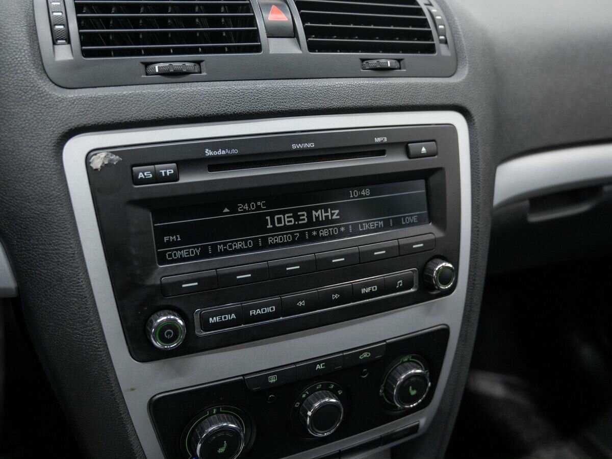 Skoda Octavia с пробегом — 2011 год. Фото: #17