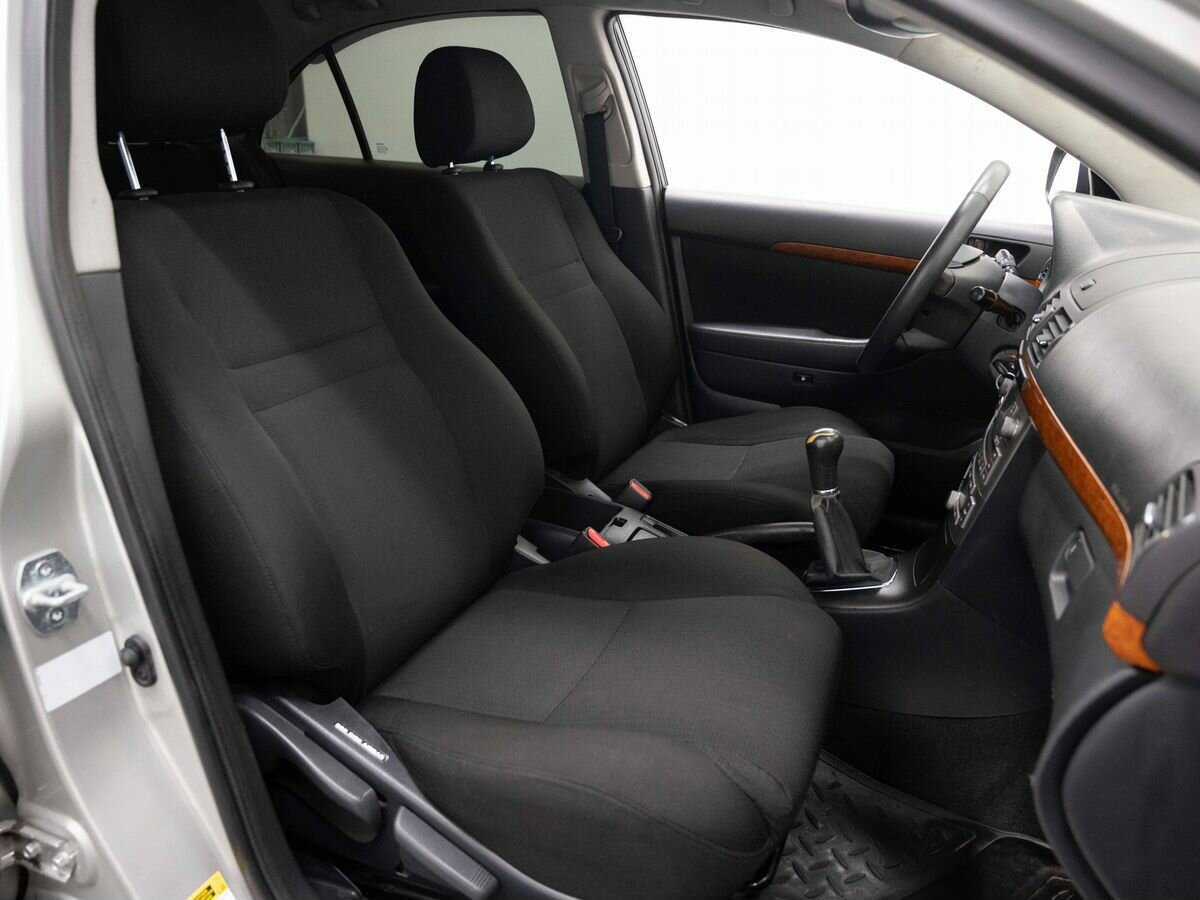 Toyota Avensis с пробегом — 2007 год. Фото: #11