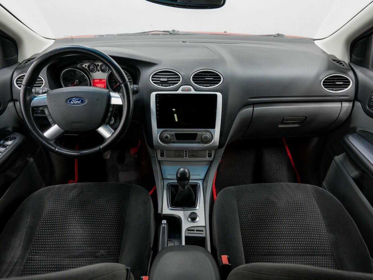 Ford Focus с пробегом — 2008 год. Фото: #9