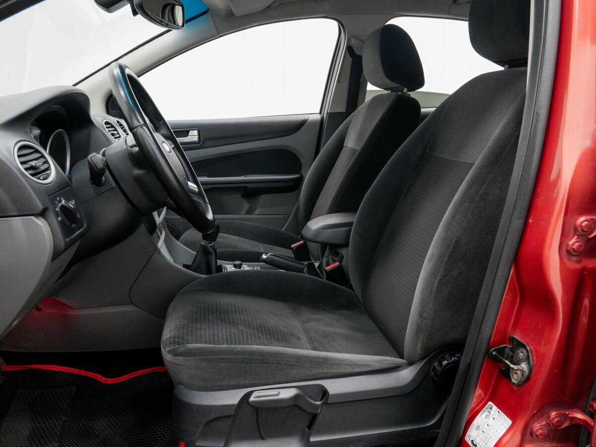 Ford Focus с пробегом — 2008 год. Фото: #13