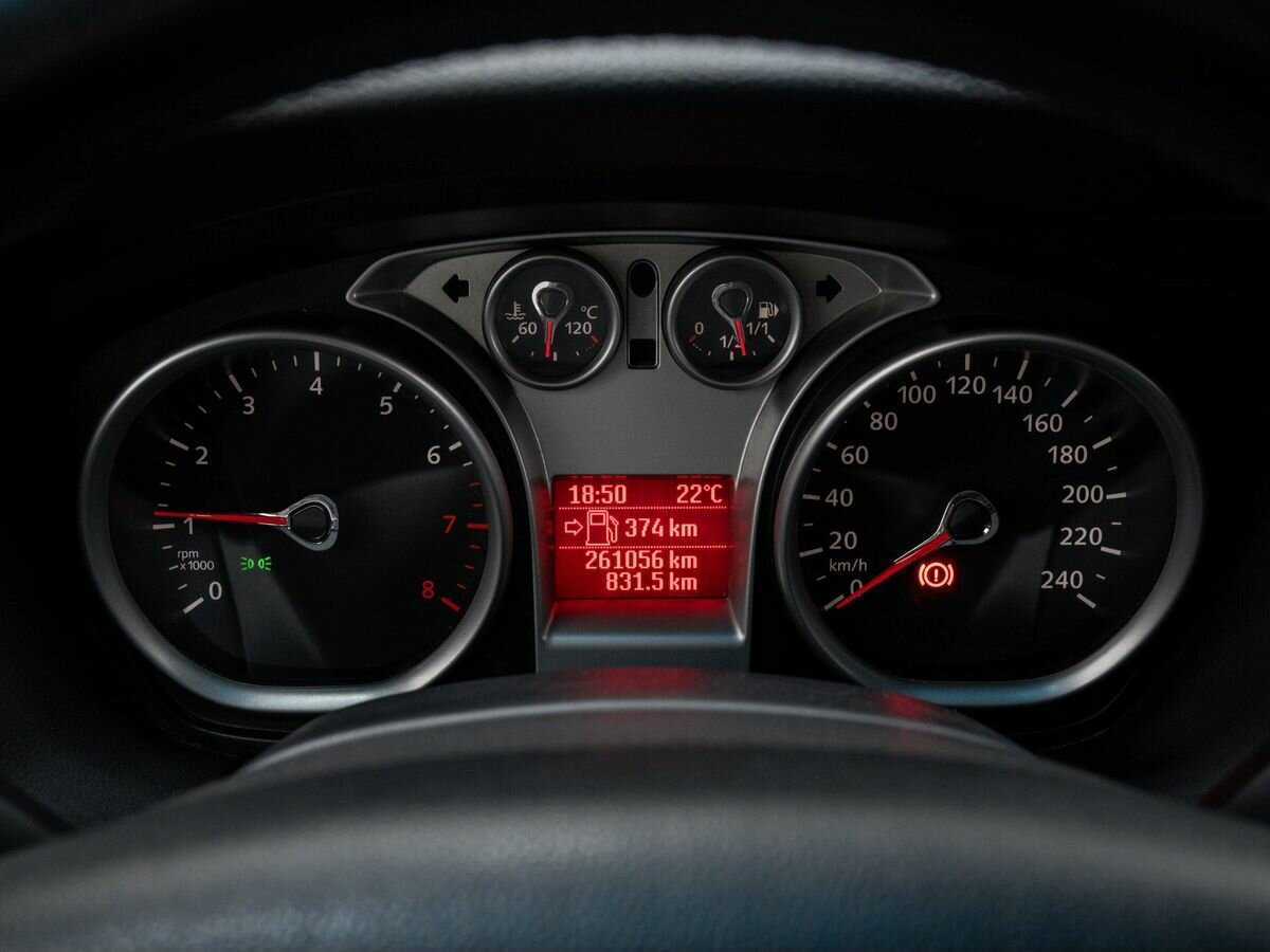 Ford Focus с пробегом — 2008 год. Фото: #20