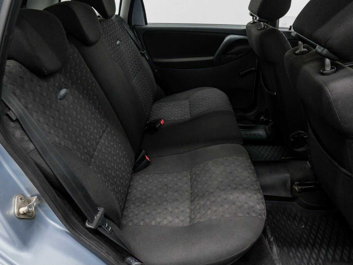 Lada (ВАЗ) Kalina с пробегом — 2012 год. Фото: #8