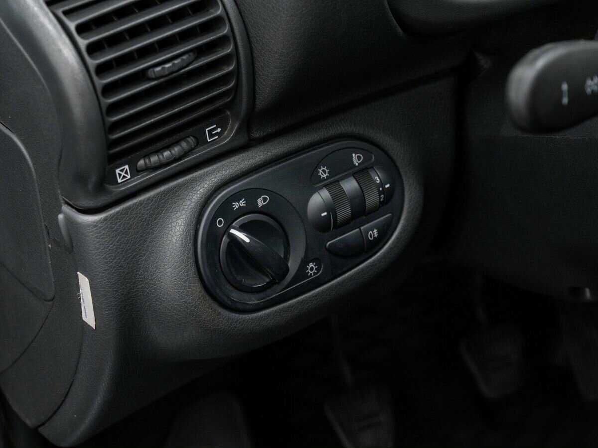 Lada (ВАЗ) Kalina с пробегом — 2012 год. Фото: #15