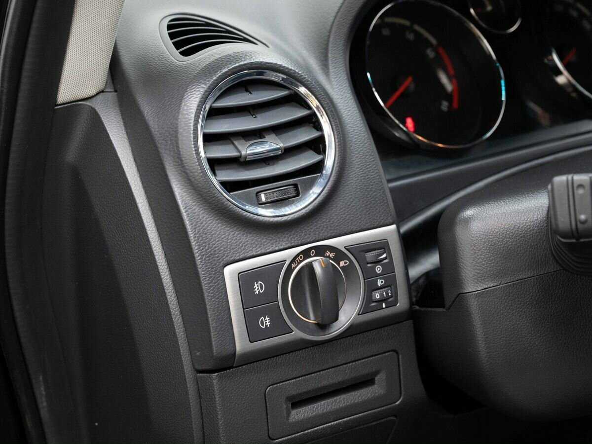 Opel Antara с пробегом — 2007 год. Фото: #18