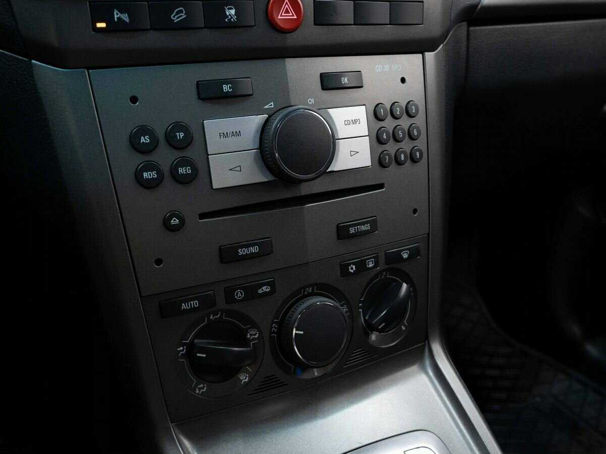 Opel Antara с пробегом — 2007 год. Фото: #20