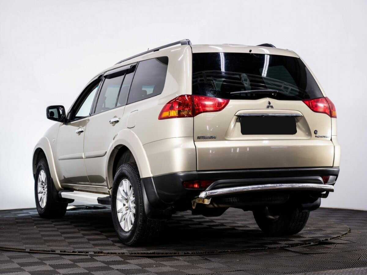 Mitsubishi Pajero Sport с пробегом — 2008 год. Фото: #3