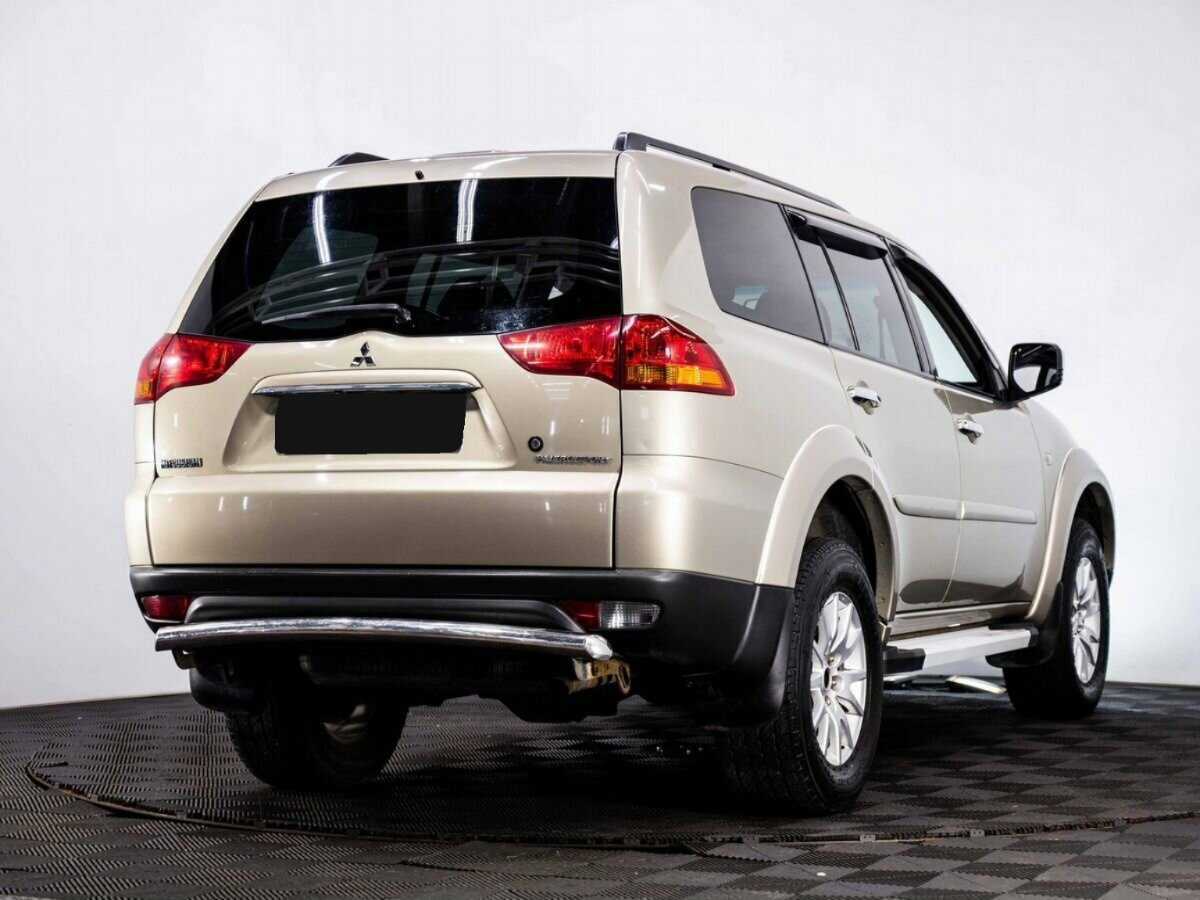 Mitsubishi Pajero Sport с пробегом — 2008 год. Фото: #4