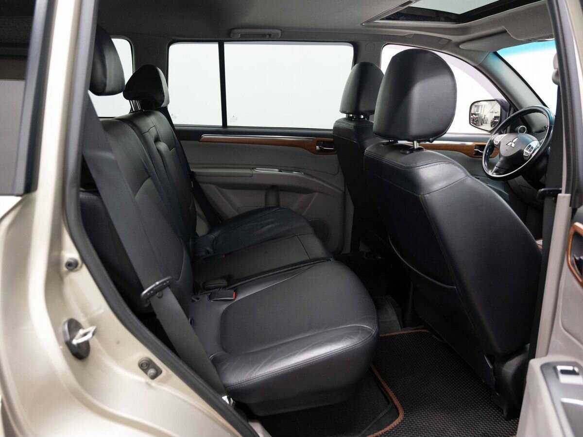 Mitsubishi Pajero Sport с пробегом — 2008 год. Фото: #8