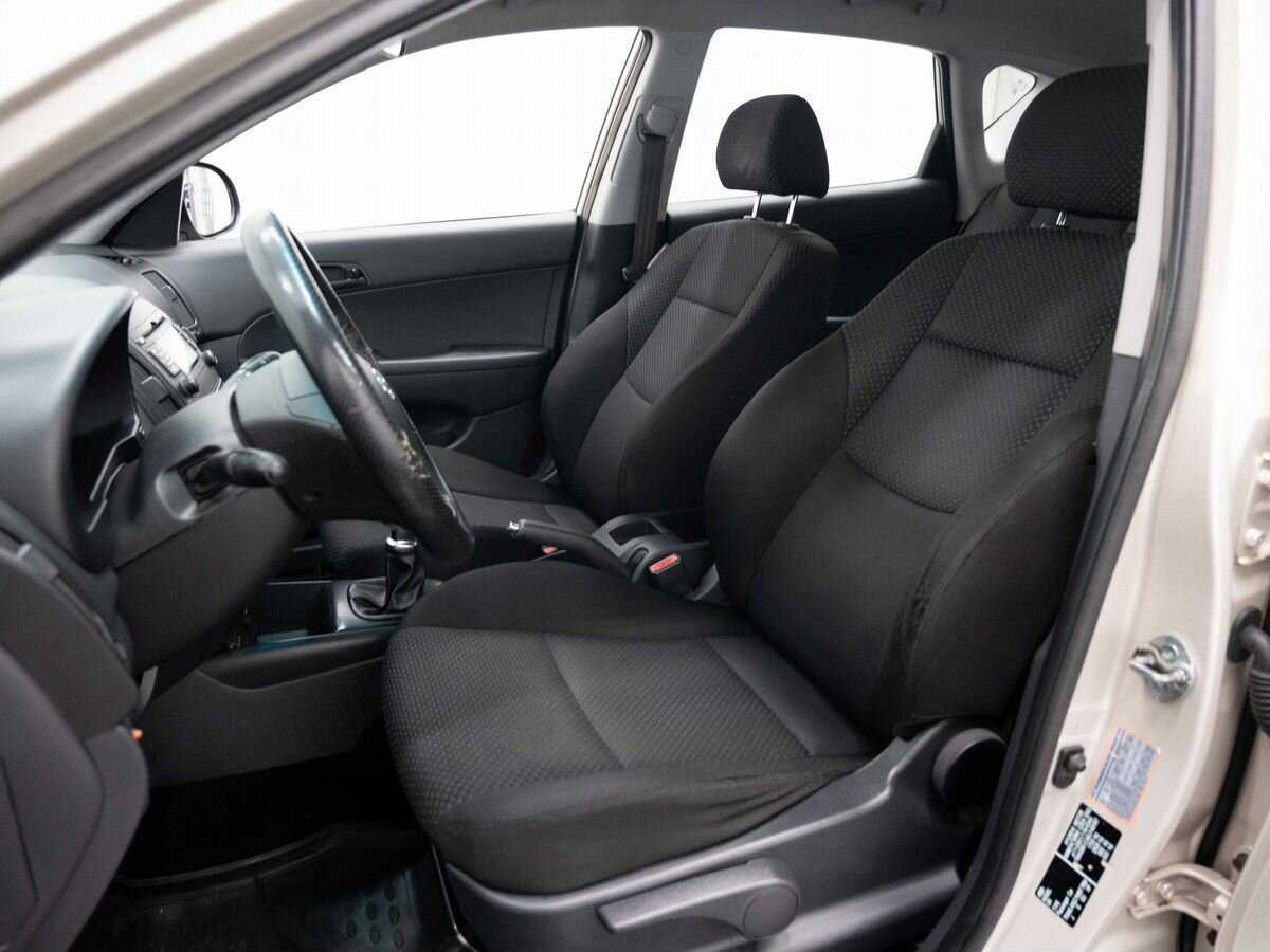 Hyundai i30 с пробегом — 2010 год. Фото: #7