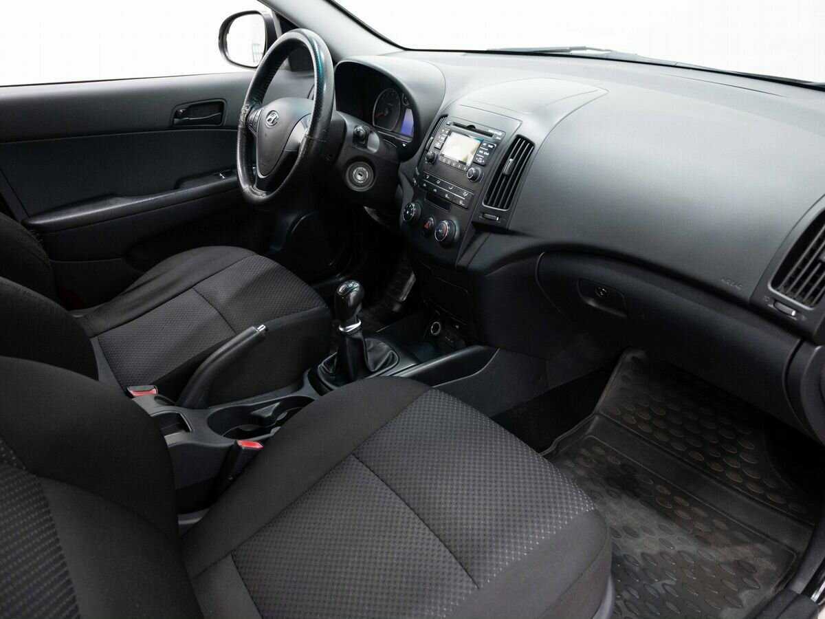 Hyundai i30 с пробегом — 2010 год. Фото: #10