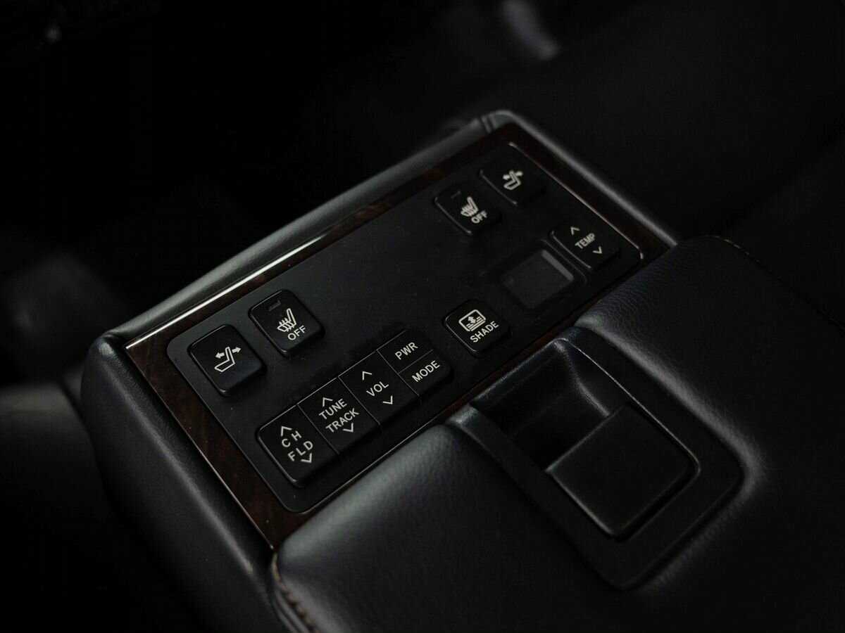 Toyota Camry с пробегом — 2014 год. Фото: #17