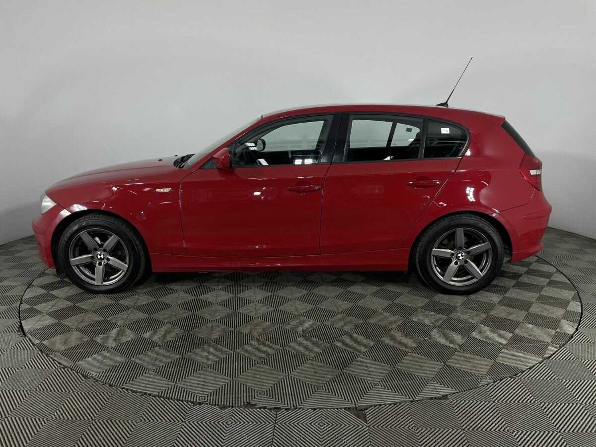 BMW 1 серии с пробегом — 2010 год. Фото: #4