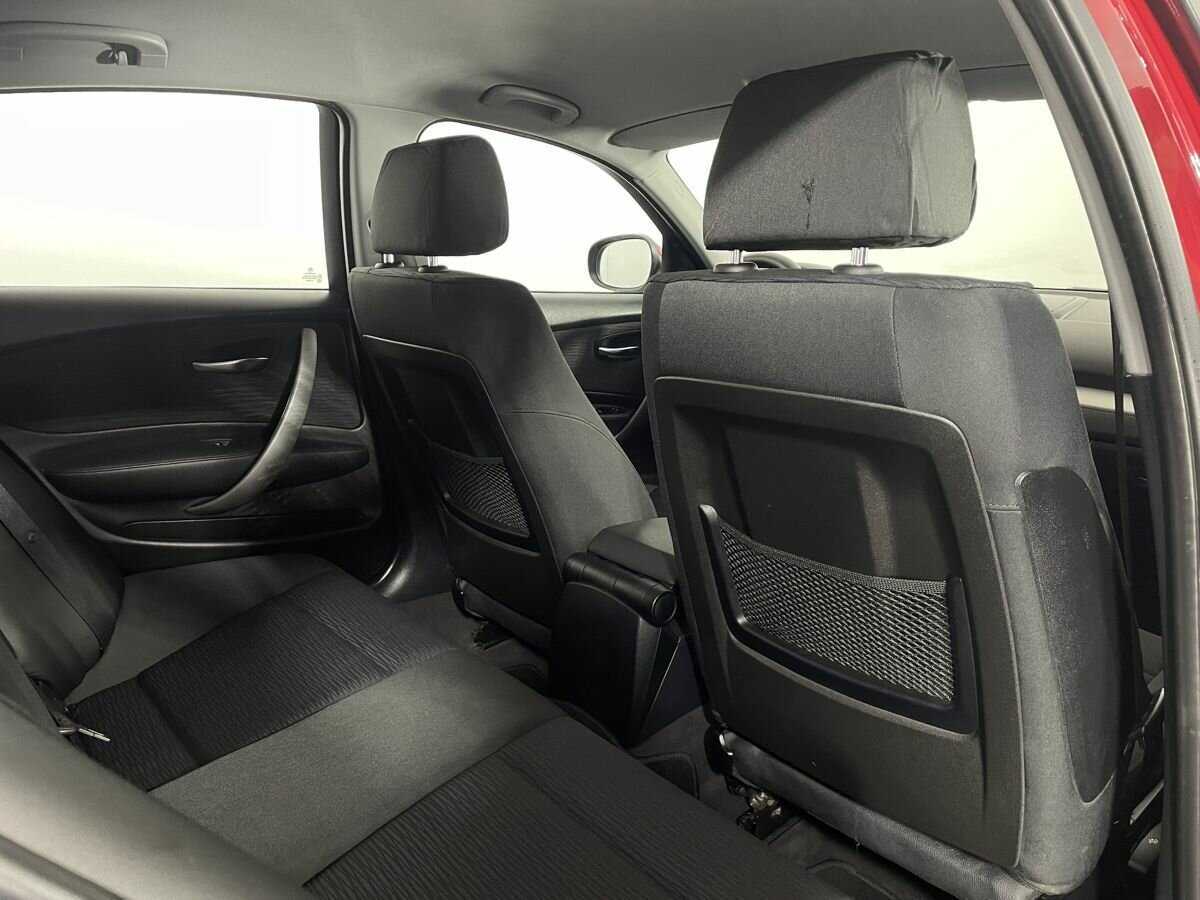 BMW 1 серии с пробегом — 2010 год. Фото: #14