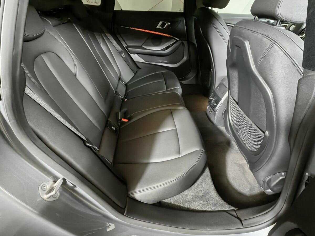 BMW 2 серии с пробегом — 2021 год. Фото: #11