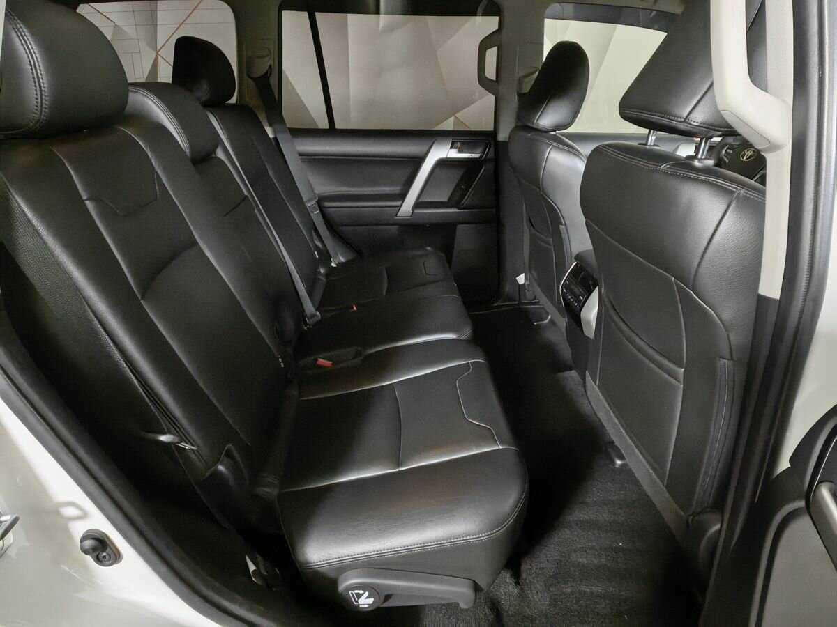 Toyota Land Cruiser Prado с пробегом — 2020 год. Фото: #11