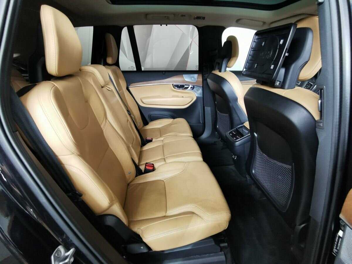 Volvo XC90 с пробегом — 2015 год. Фото: #11