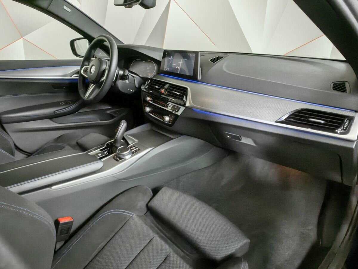 BMW 5 серии с пробегом — 2018 год. Фото: #8