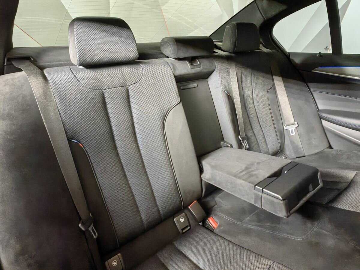 BMW 5 серии с пробегом — 2018 год. Фото: #12