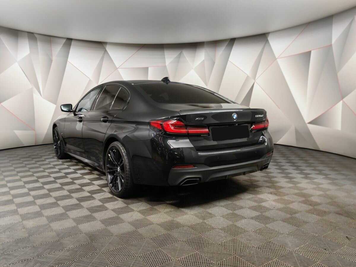 BMW 5 серии с пробегом — 2021 год. Фото: #3