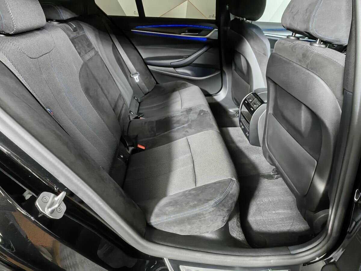 BMW 5 серии с пробегом — 2021 год. Фото: #11