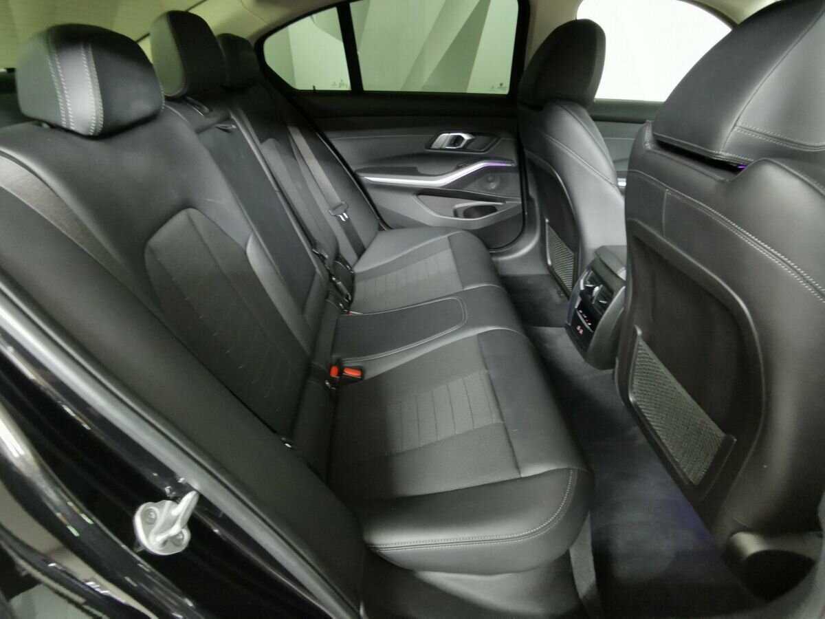 BMW 3 серии с пробегом — 2020 год. Фото: #11