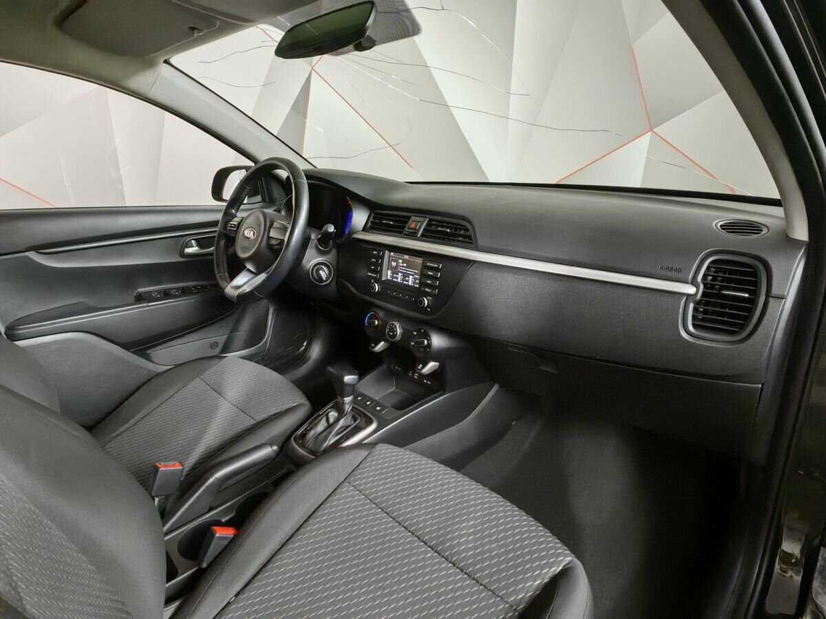 Kia Rio с пробегом — 2017 год. Фото: #8